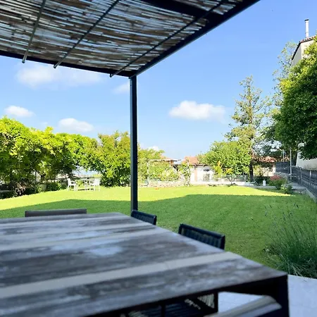 Comecasa Langhe Garden House-pace E Panorama A 베네벨로