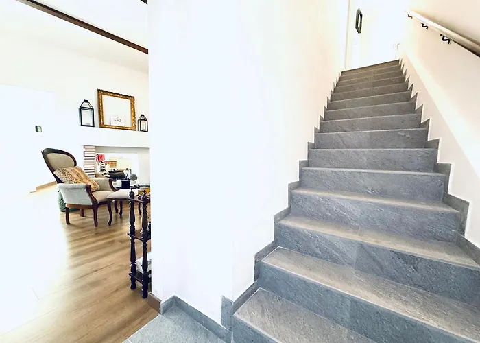 Comecasa Langhe Garden House-pace E Panorama A Ferienhaus Benevello